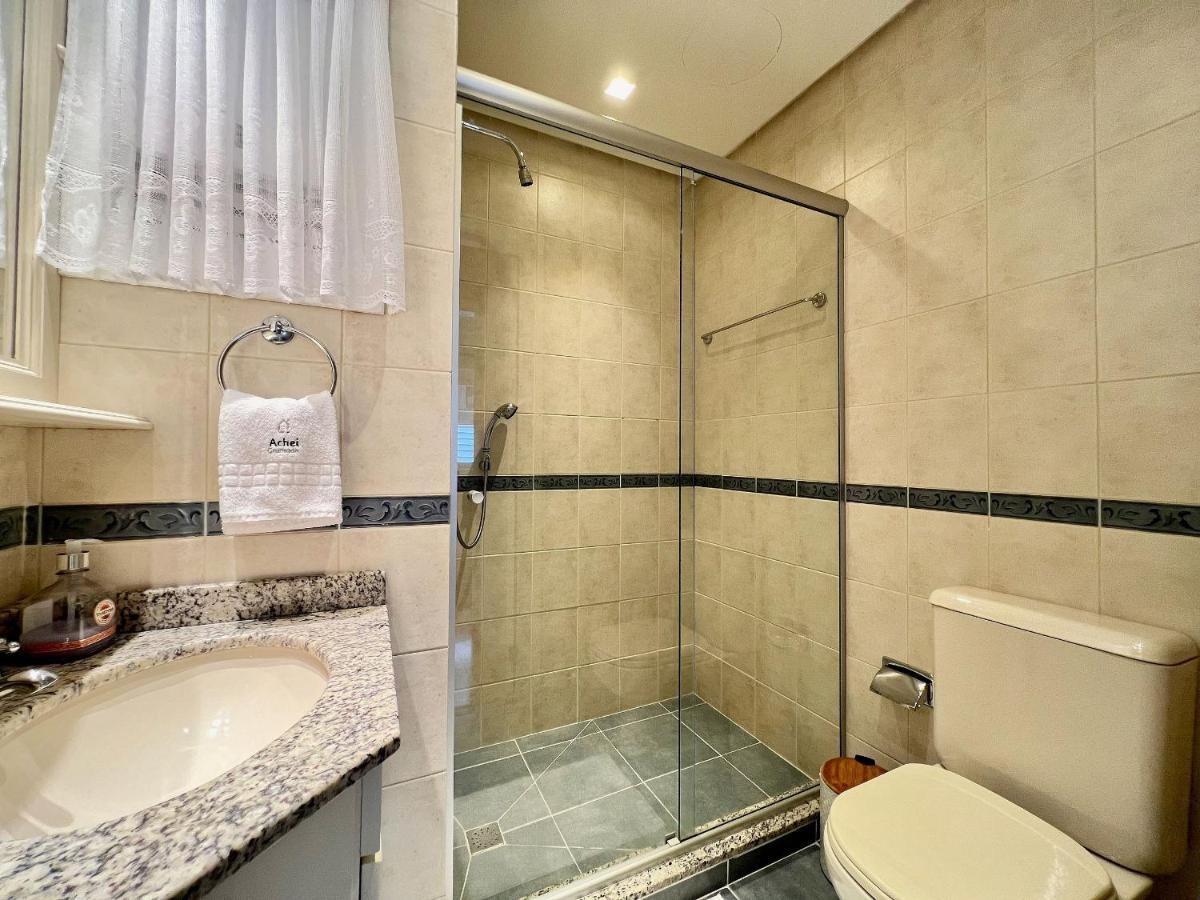 Apartamento Palladio 1Dorm Centro By Achei Gramado Bagian luar foto
